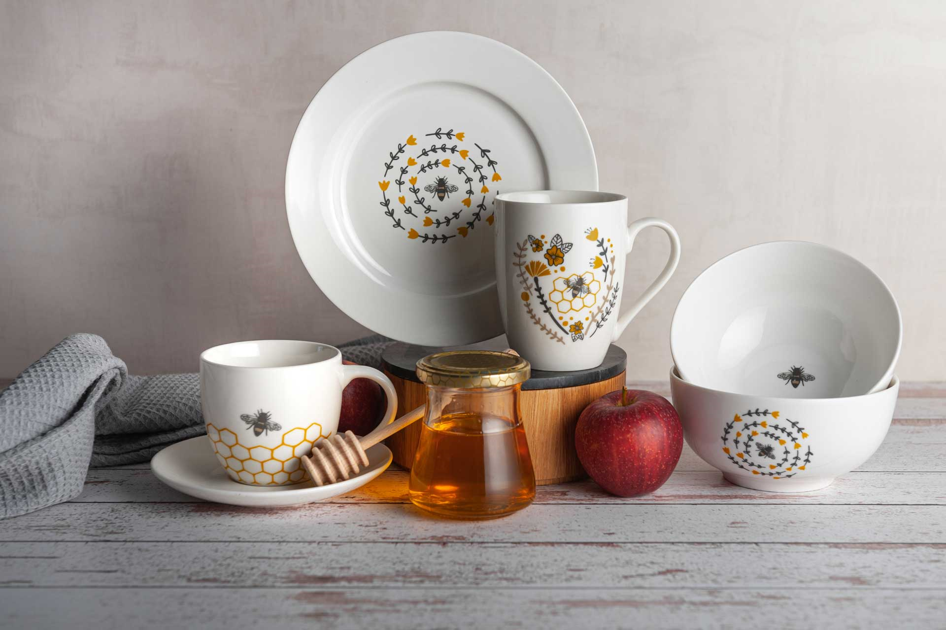 Alpekshome, čebelice, skodelice za belo kavo, 250 ml, 6 kos Alpekshome, čebelice, skodelice za belo kavo, 250 ml, 6 kos